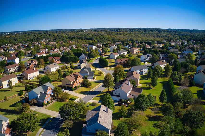 Find the best short term rental investments for high returns and low risk.
